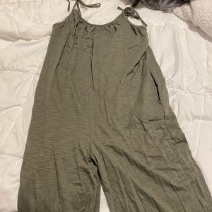 Maternity army green jumper size medium by Old Navy Maternity